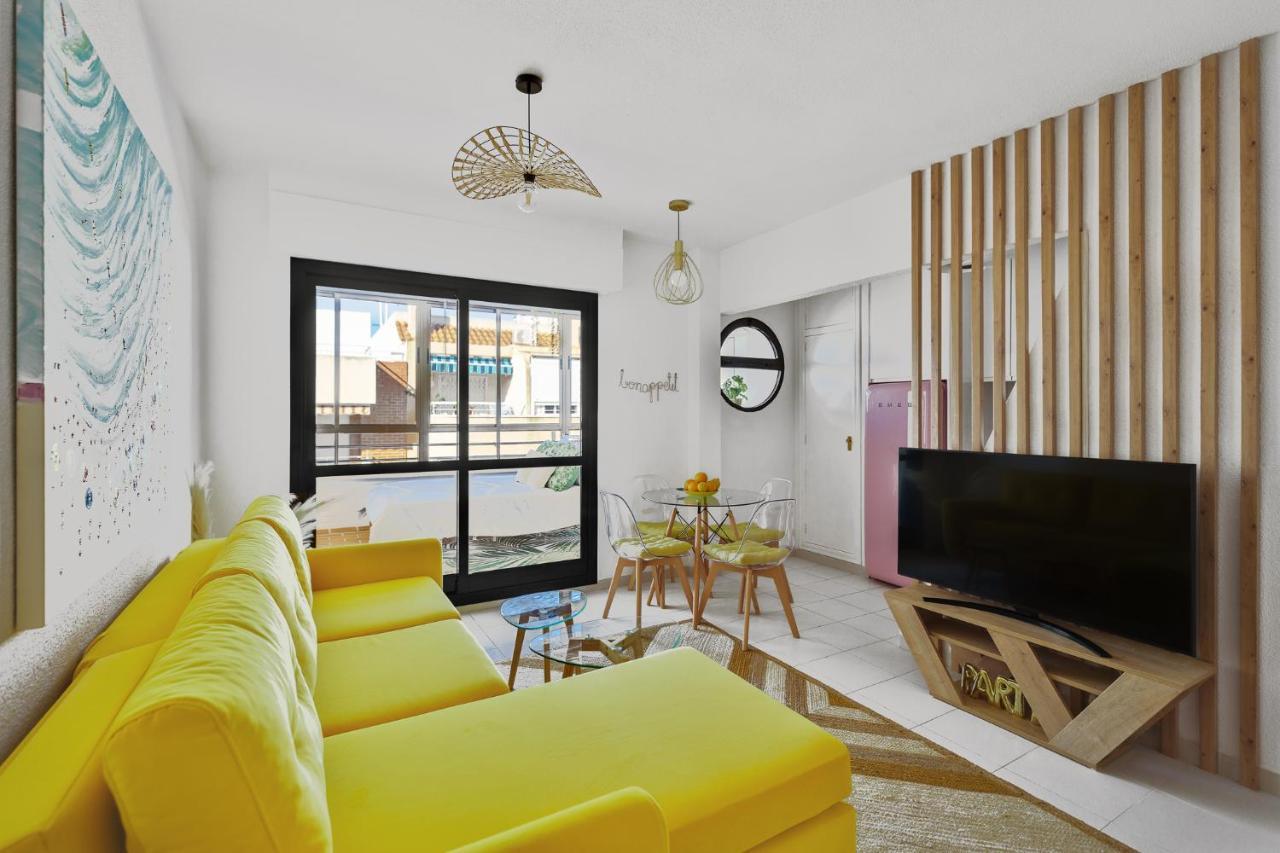 Apartamento La Fiesta, 250 M To The Sea Plus Swimming Pool تورّيفيِخا المظهر الخارجي الصورة